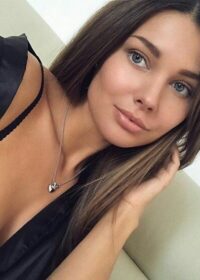 Проститутка Лариса +7(981)758-59-09 с 4 размером груди предлагает профессиональные секс и интим услуги возле метро Парк Победы в городе Санкте-Петербург - фото 1
