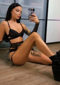 Индивидуалка Виолла +7(981)827-05-47 с 2 размером груди предлагает профессиональные секс и интим услуги возле метро Выборгская в городе Санкте-Петербург - фото 2
